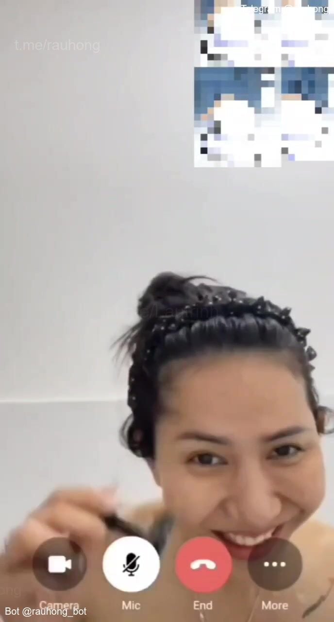 Call video với em teen VN dâm thèm cặc Tây trốn ck call móc cho th Tây nó xem p3